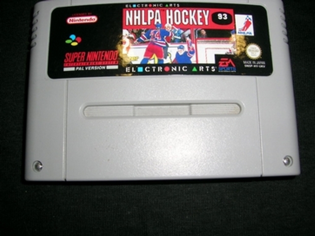 NHLPA Hockey 93  -  PAL